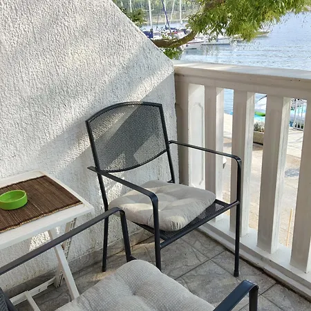 In With Sea View, Balcony, Air Conditioning, Wi-fi Jadranovo