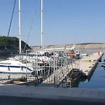 Apartamento In With Sea View, Balcony, Air Conditioning, Wi-fi