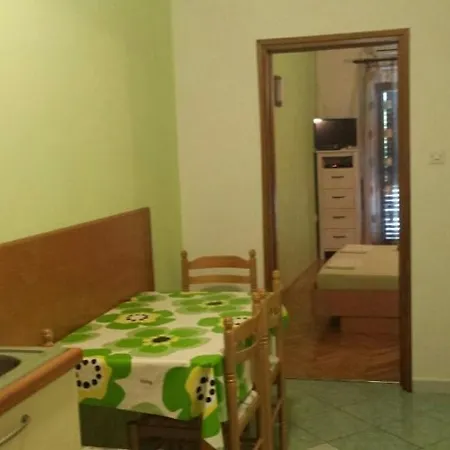 In With Sea View, Balcony, Air Conditioning, Wi-fi *