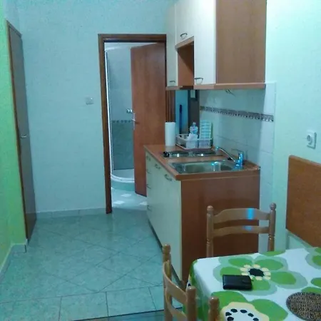 Appartamento In With Sea View, Balcony, Air Conditioning, Wi-fi