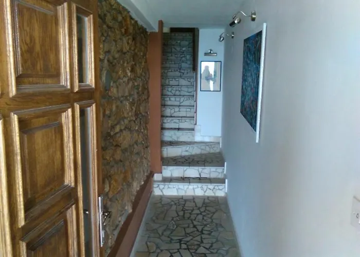 Appartement In With Sea View, Balcony, Air Conditioning, Wi-fi *