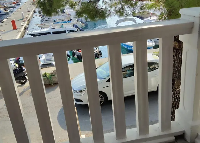 아파트 In With Sea View, Balcony, Air Conditioning, Wi-fi *