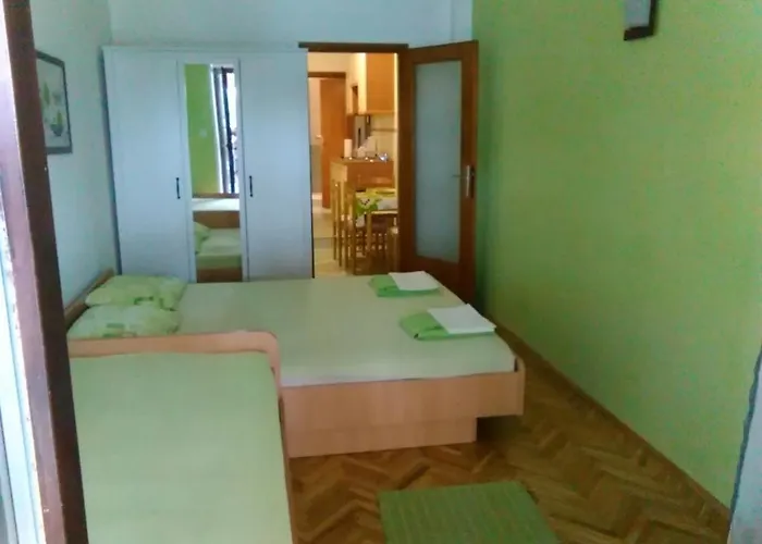 Appartement In With Sea View, Balcony, Air Conditioning, Wi-fi *